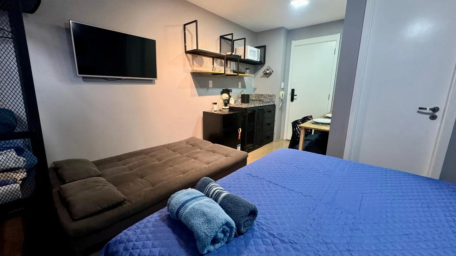 Studio Completo A 50 M Do Metro Bras - Rua Coronel Mursa, 56 - Bras Sao Paulo Apartment
